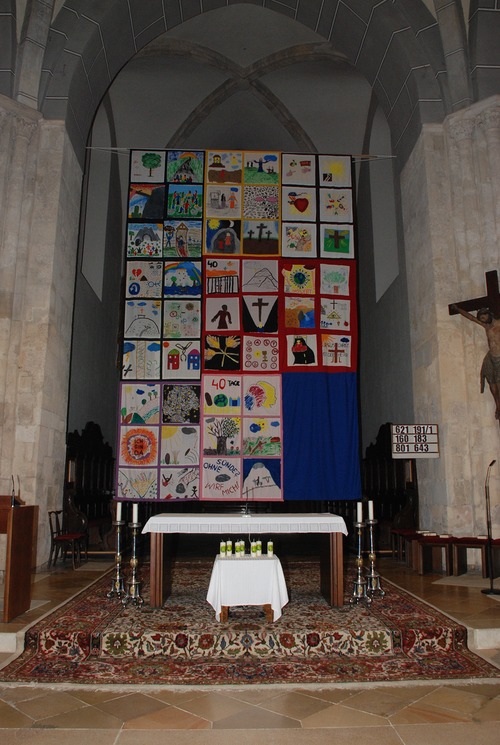 Fastentuch in Laa/Thaya / https://medien.markus-goestl.at Fastentuch in Laa/Thaya