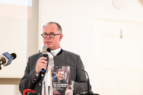 Buchpräsentation Für euch Bischof, mit euch Christ / Erzdiözese Wien/ Schönlaub, Stephan Schönlaub Buchpräsentation Für euch Bischof, mit euch Christ